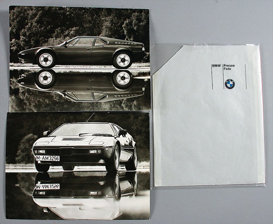 BMW mixed lot of 2 original company photos BMW M1, 18 x: BMW mixed lot of 2 original company photos BMW M1, 18 x 24 cm German Description BMW Konv. 2 original Werksfotos BMW M1, 18 x 24 cm