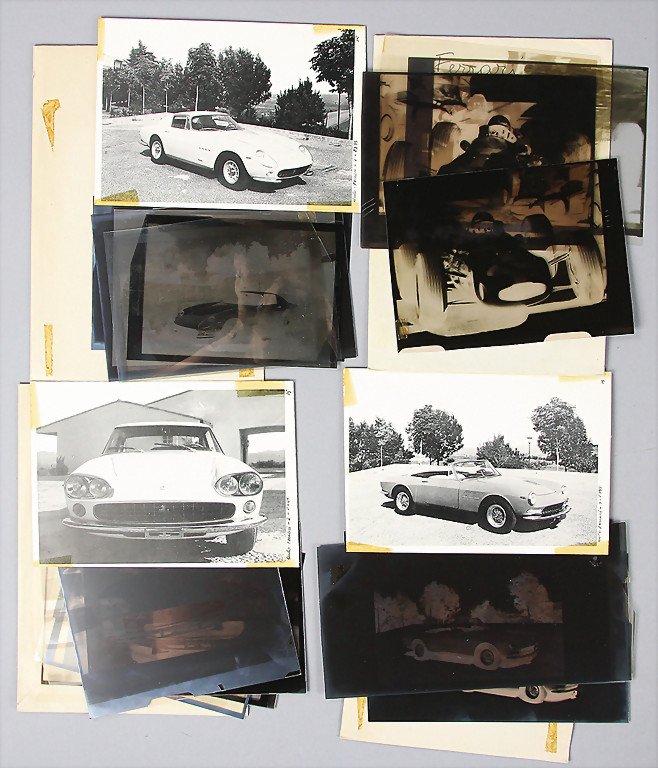 FERRARI mixed lot of 25 pieces, among them 6 negatives: FERRARI mixed lot of 25 pieces, among them 6 negatives + 1 photo print Ferrari type 330 GTS, 6 negatives and a photo print with head-on view 330 GT 2+2, 4 photos Ferrari F1, late '60s, with 6 negative