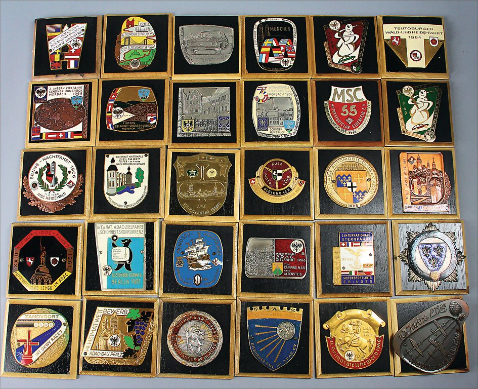 '60s, mixed lot of 30 badges, among them Bergischer (1 of 1)