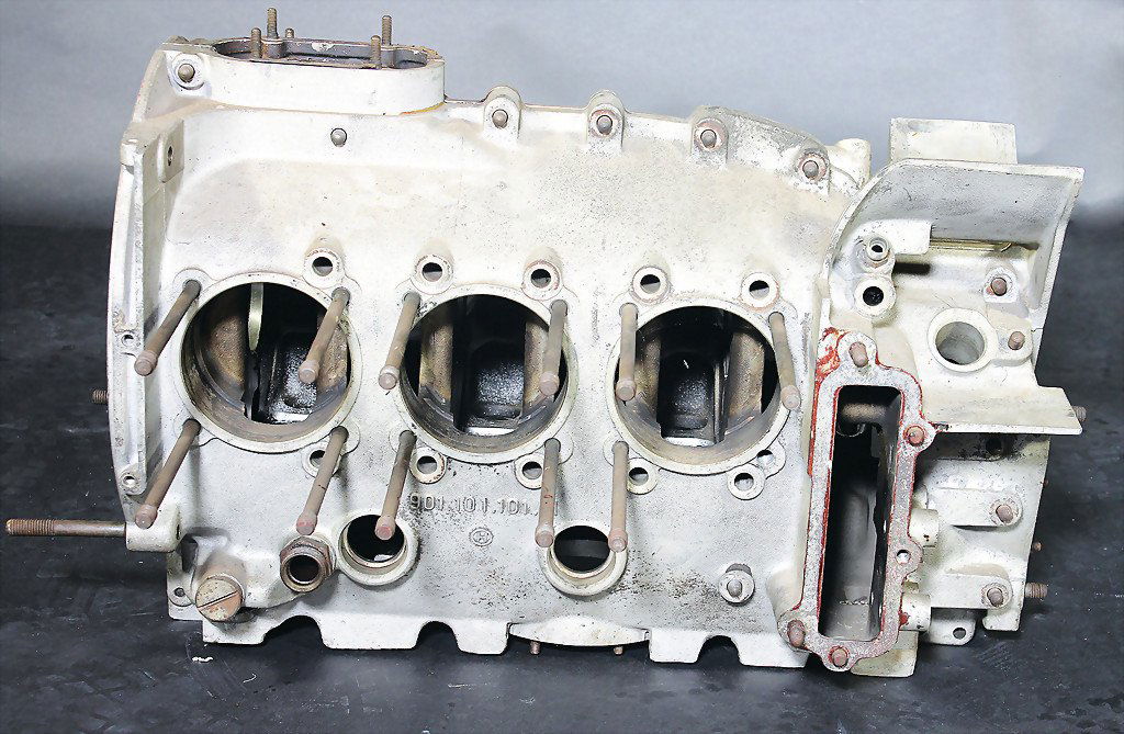 PORSCHE 1965, engine case No. 901.101.102.01, engine (1 of 1)