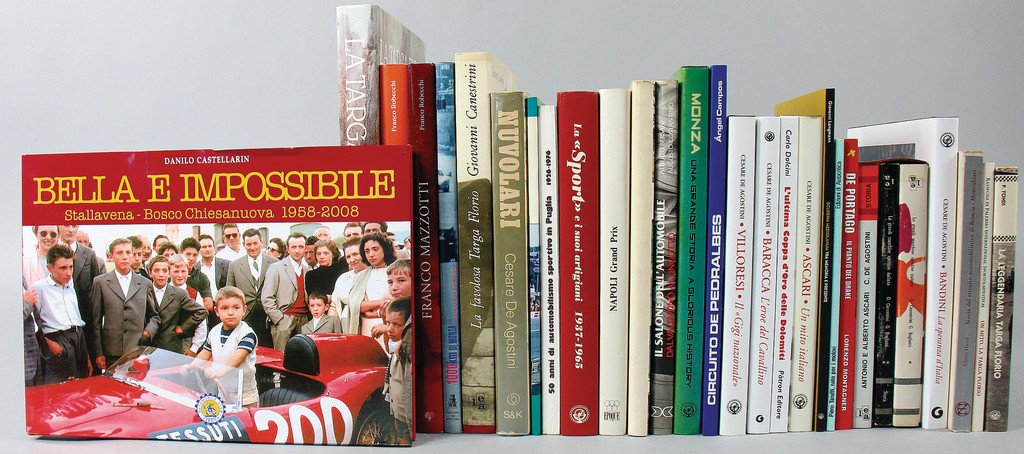 mixed lot of books, 30 pieces, about Italian racing, (1 of 1)