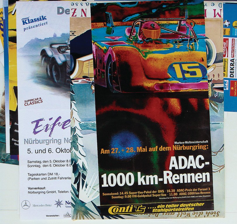 mixed lot, 14 pieces, brochures and press kits, among (1 of 1)