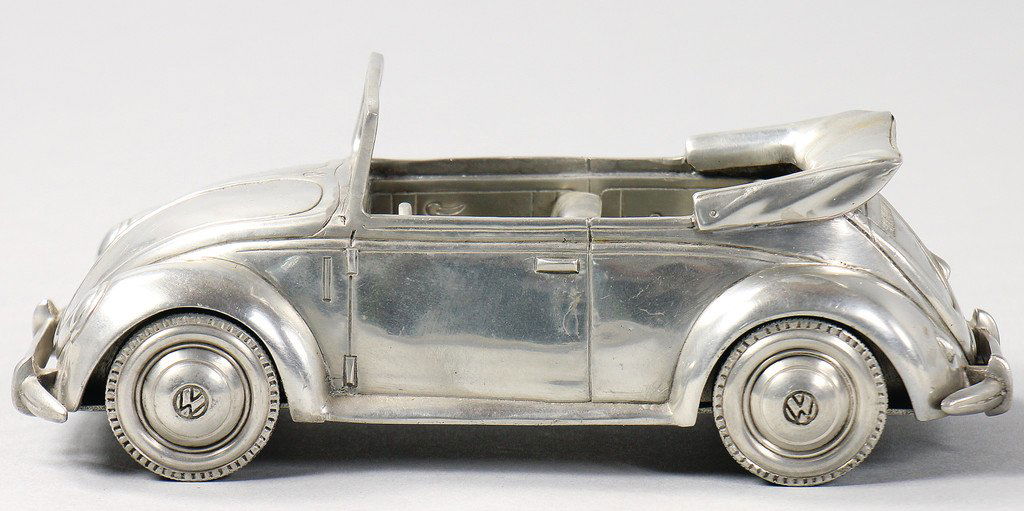 tin model VW Beetle convertible, solidly, lenght 21 cm (1 of 1)