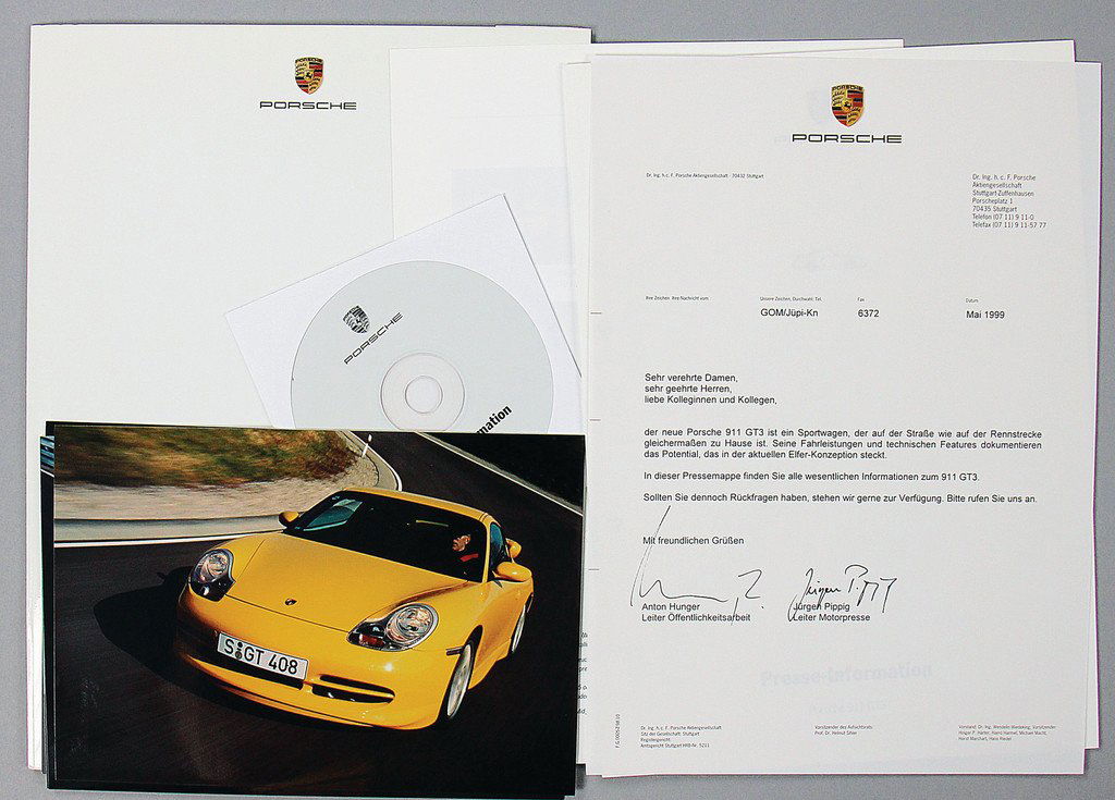 PORSCHE Press kit 911 GT3 from 1999, condition 1 Nov 18, 2016