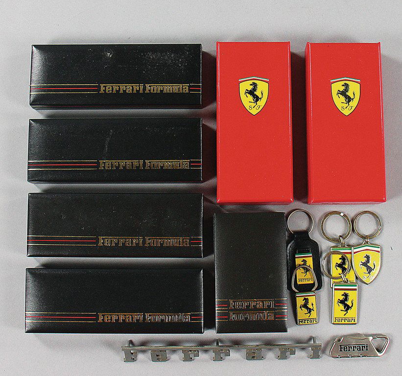 FERRARI Mixed lot of 14 pieces among them 5 key pendant (1 of 1)