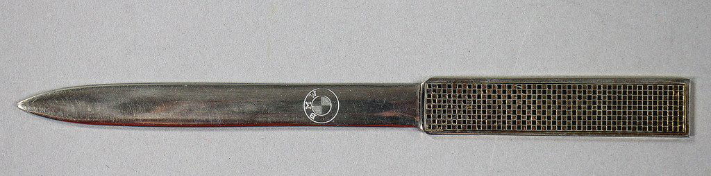 BMW Paper knife with engraved logo from 1968, good: BMW Paper knife with engraved logo from 1968, good condition German Description BMW Brieföffner mit eingraviertem Logo von 1968, guter Zustand