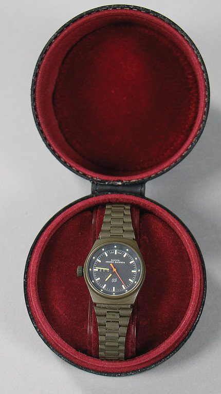 PORSCHE/ORFINA Porsche design quartz clock, Swiss made, (1 of 1)