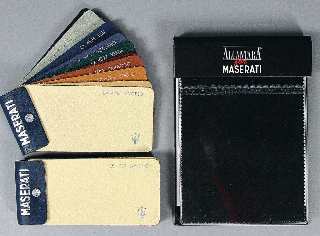 MASERATI 3 pieces dealer mixed lot that consist of two (1 of 1)