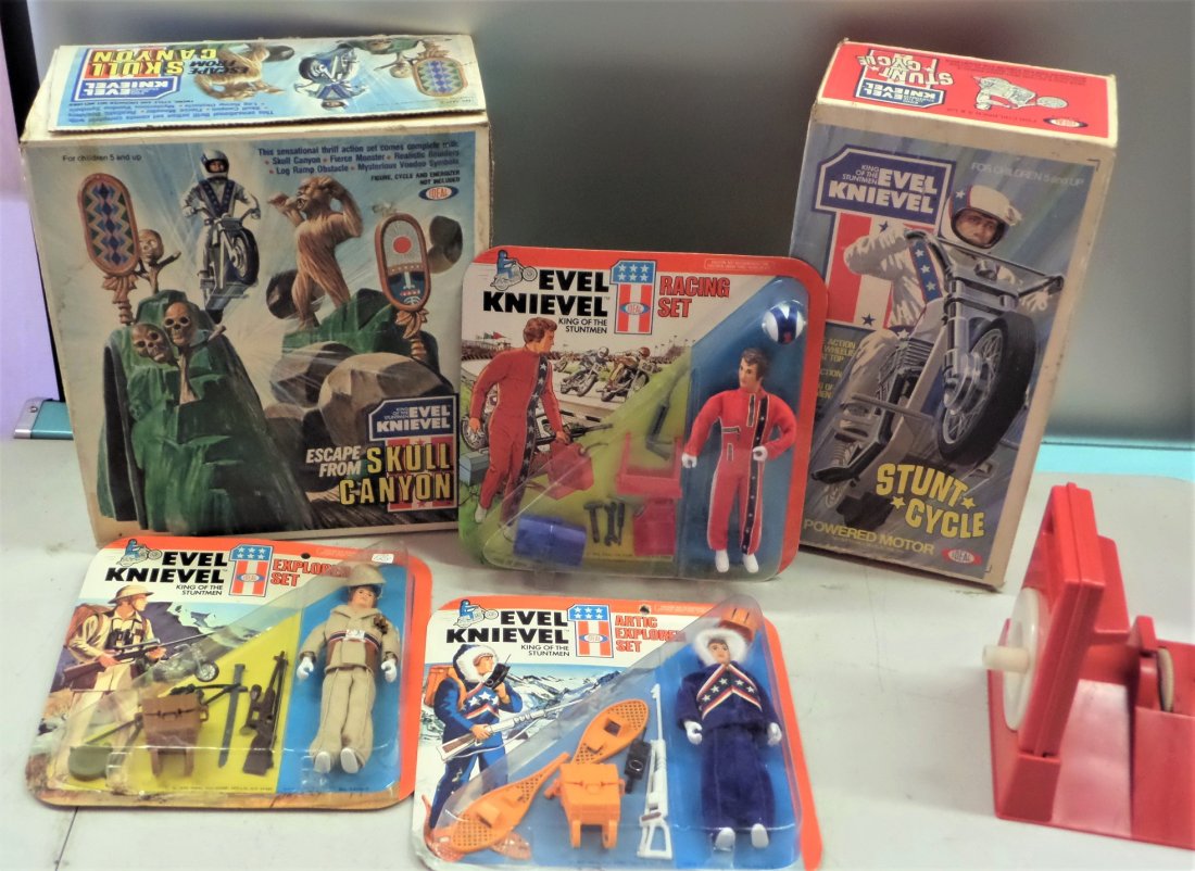Vintage Evel Knievel lot ~ Escape from Skull Canyon, Stunt Cycles, etc. (1 of 15)