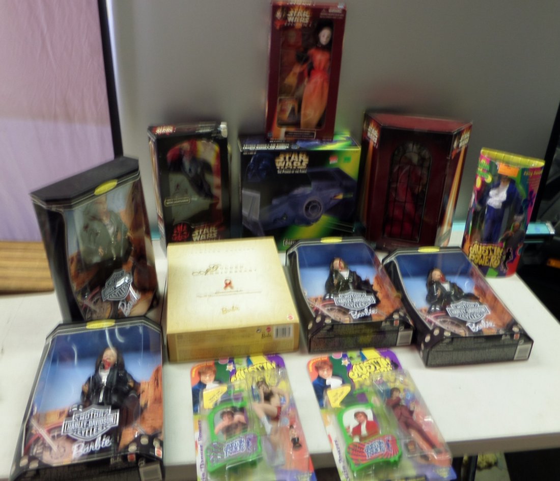 Mixed Collectables Lot, 1990's ~ Star Wars, Barbie, Harley-Davidson, Austin Powers, etc. (1 of 18)