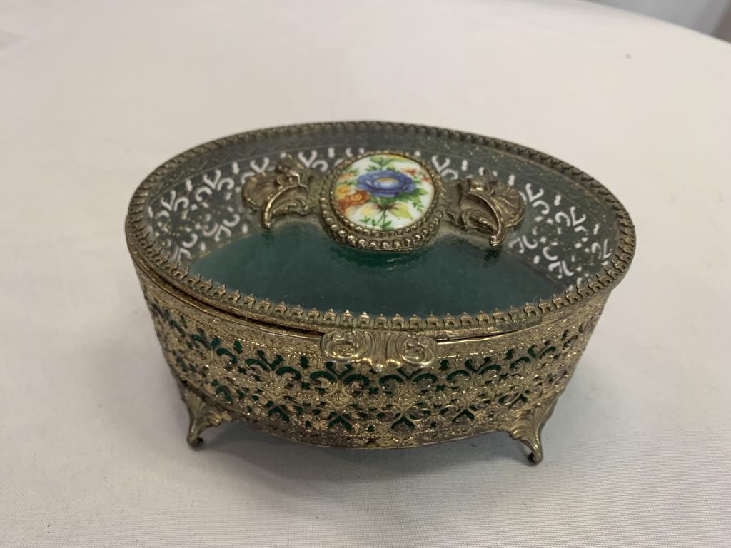 Victorian Ormolu Dresser Box (1 of 4)