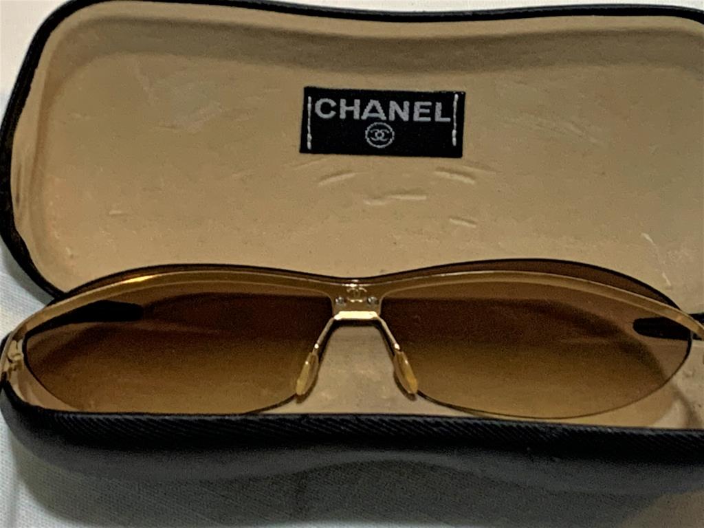 Chanel Burgandy Frameless Sunglasses In Case: 4042 C. 125/89
