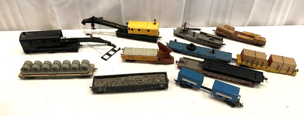 Vtg Lionel Train Cars (1 of 13)