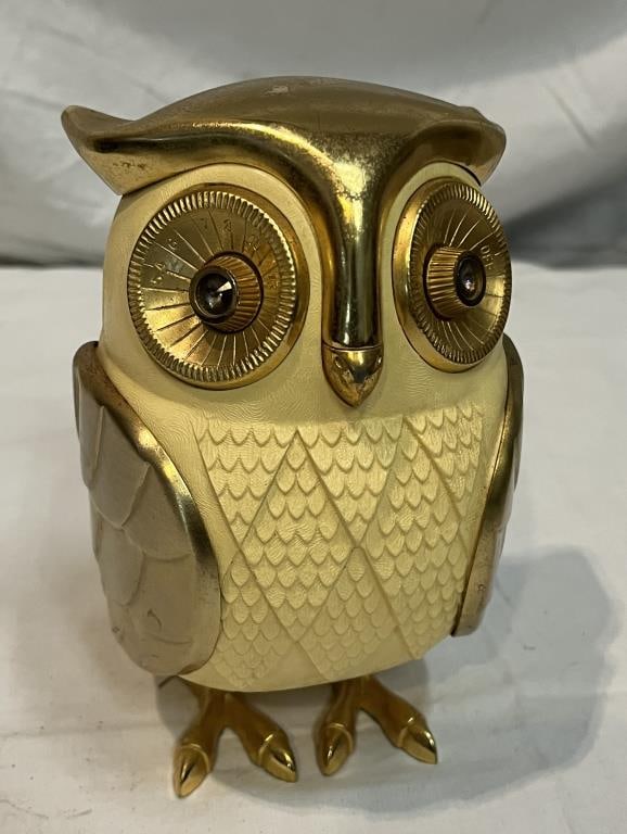 1960's Midnight Owl Transistor Radio