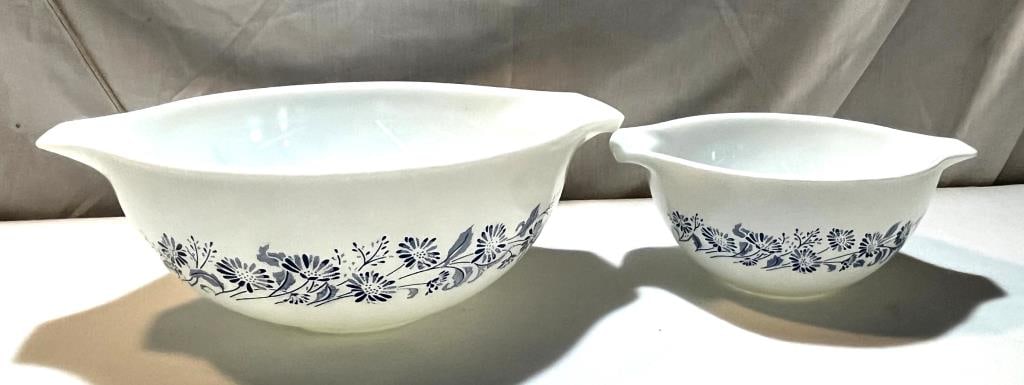 Pyrex Colonial Mist Mixing Bowls (1 of 6)