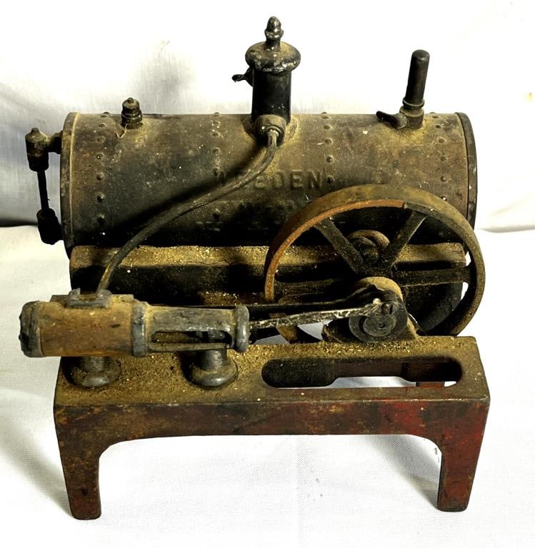 Antique Weeden Toy Steam Engine (1 of 5)
