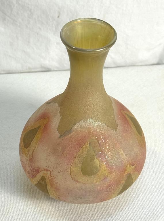 Frosted Art Glass Kurt Wallstab Vase: Frosted Art Glass Kurt Wallstab Vase - 6" T X 4" Round