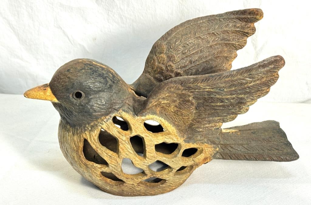 Vtg Cast Iron Garden Candle (1 of 4)