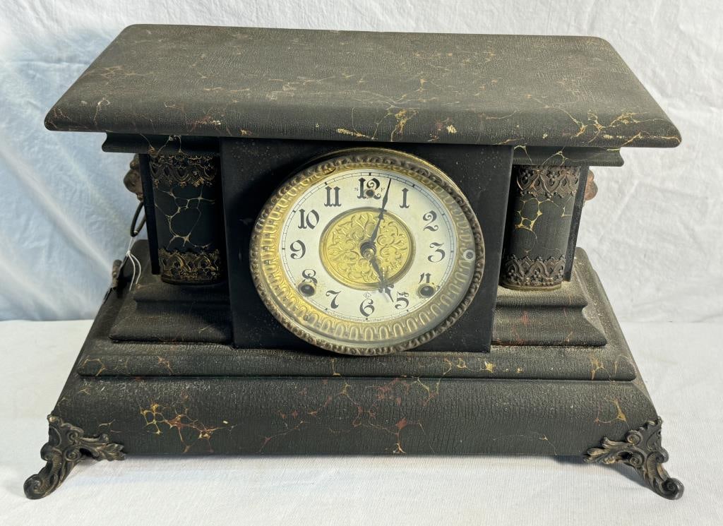 1910 Gilbert Mantle Clock (1 of 10)