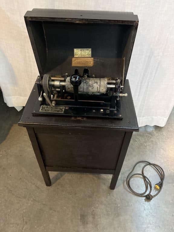 The Dictaphone Shaving Machine (1 of 9)