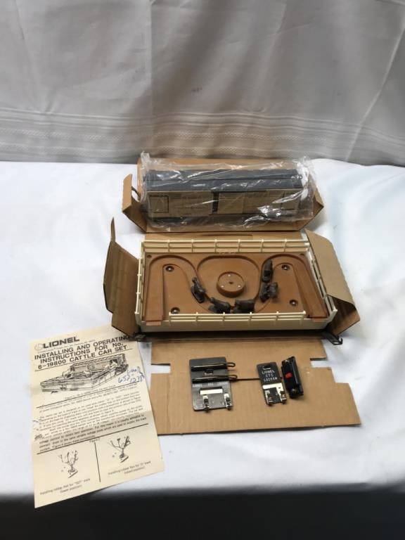 Lionel Cattle Car Set (1 of 7)
