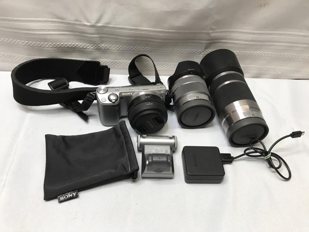 Sony NEX-5R Digital Camera Package Deal (1 of 9)