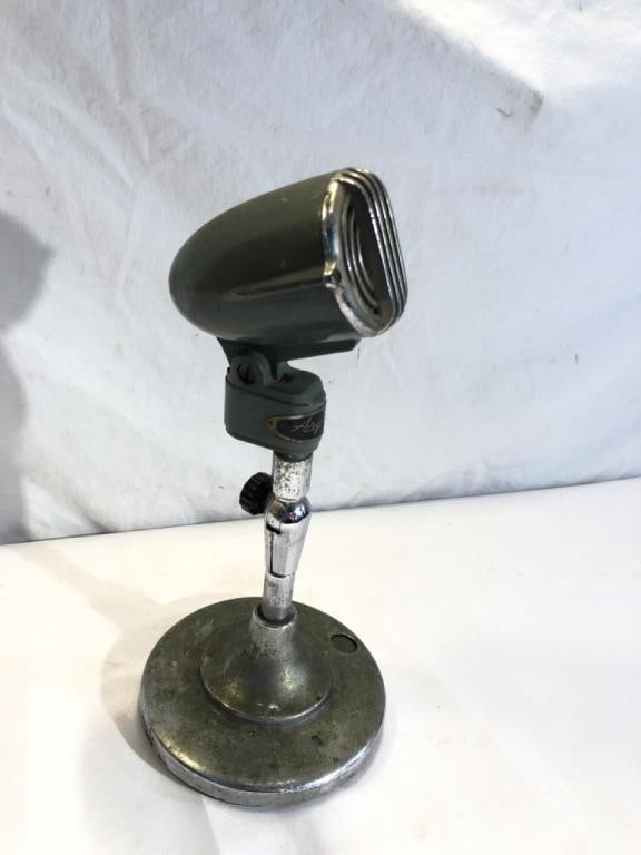 Vtg Argonne AR-54 Microphone on Stand (1 of 6)