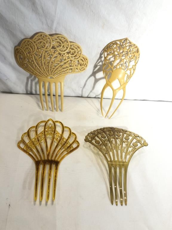 (4) Vtg Art Deco Celluloid Hair Combs (1 of 5)