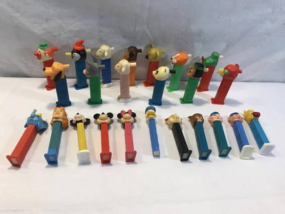 Vtg Pez Dispensers: Vtg Pez Dispensers including Merry Music Makers Parrot, Indian, Panda, Lamb, Donkey, Pluto, Clown, Penguin, Ape, Koala, Tiger, & Rhino// Cow, (2)Practical Pig, Tyke, Li’l Bad Wolf,(2) Mickey, Do