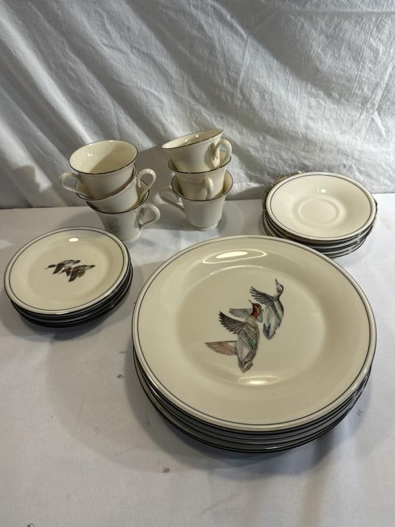 Lenox Ducks in Flight table Service for 6 (1 of 5)