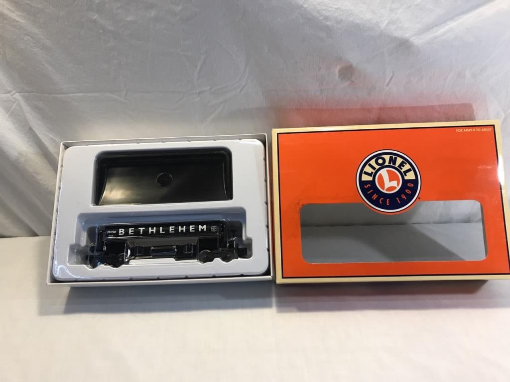 Lionel Coal Car- NIB (1 of 4)
