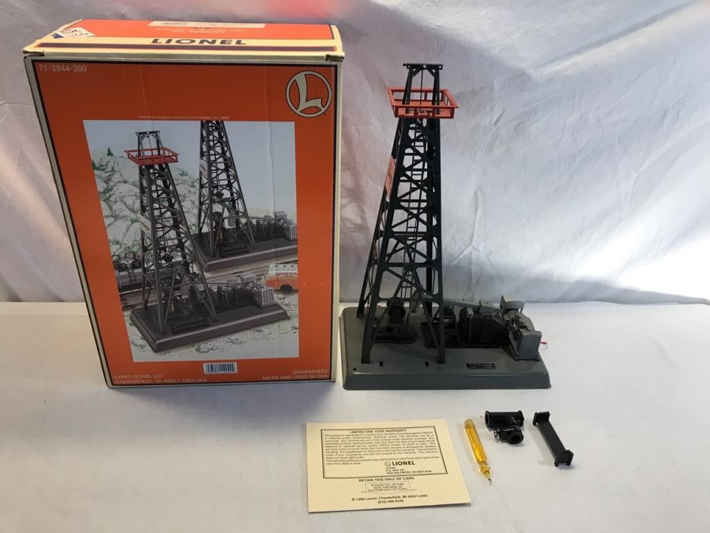 Lionel Sunoco Animated Oil Derrick (1 of 6)
