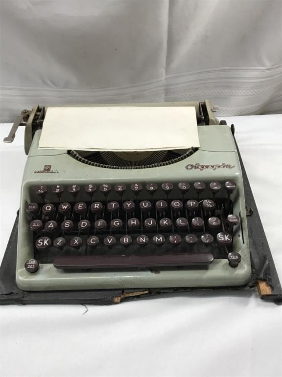 Vtg. Olympia Plana Typewriter (1 of 7)