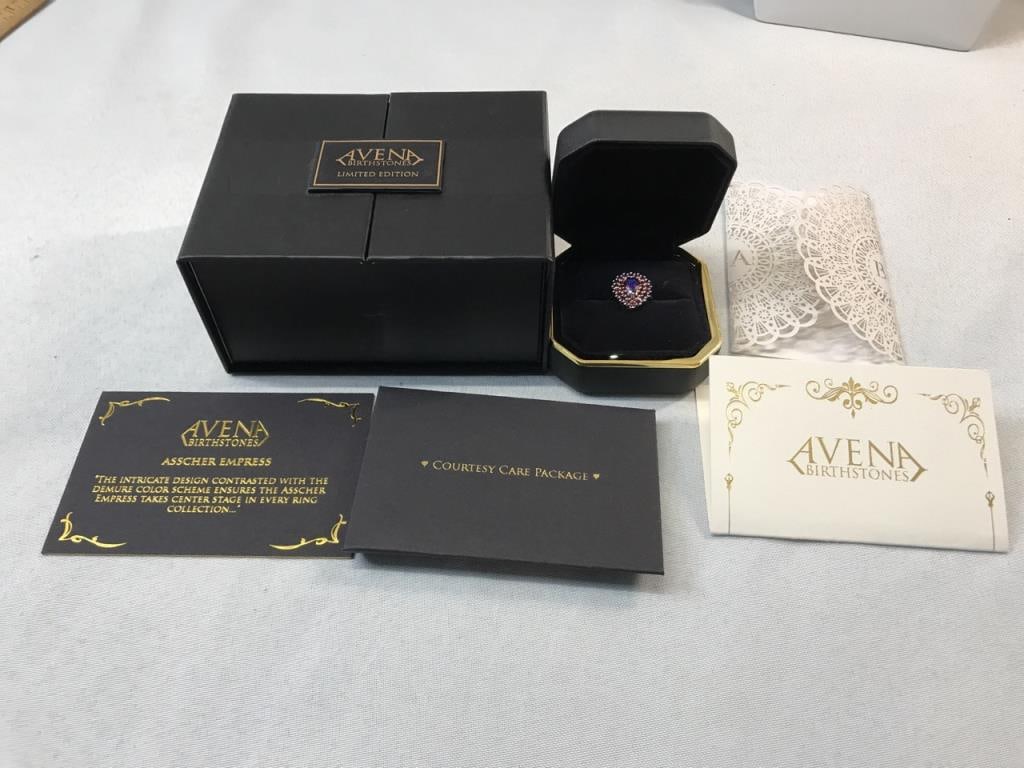 Avena Sterling & Garnet Ring (1 of 7)