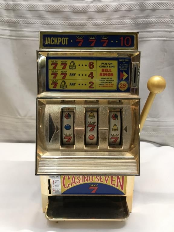 Vtg. Waco Casino Seven Slot Machine: Vtg. Waco Casino Seven Slot Machine - 9” wide (with Handle, 8” Deep x 13” Tall