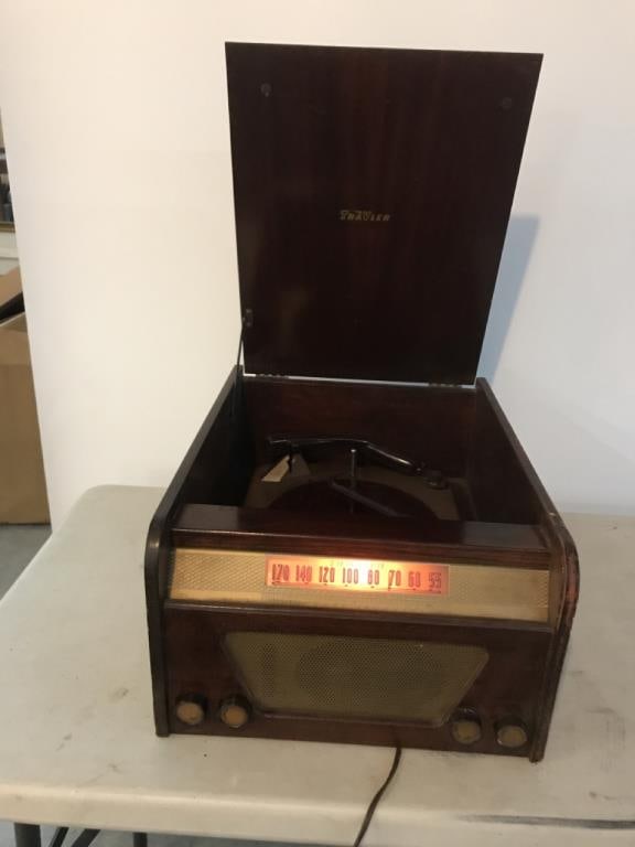 Vtg Trav~ler Hi-Fi (1 of 8)