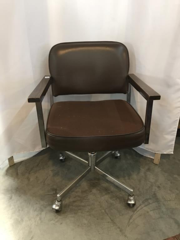 MCM Vintage Rolling Chrome, Tweed, and Walnut Ban (1 of 5)