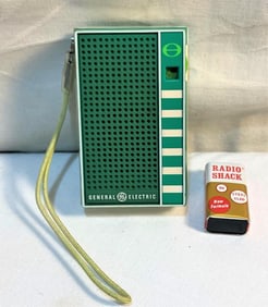 Vtg GE Transistor Radio