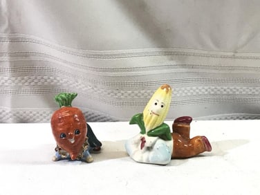 Vtg. Ceramic Corn and MCM Salt Shaker