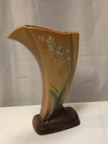 Vtg. Roseville Pottery Wincraft Vase