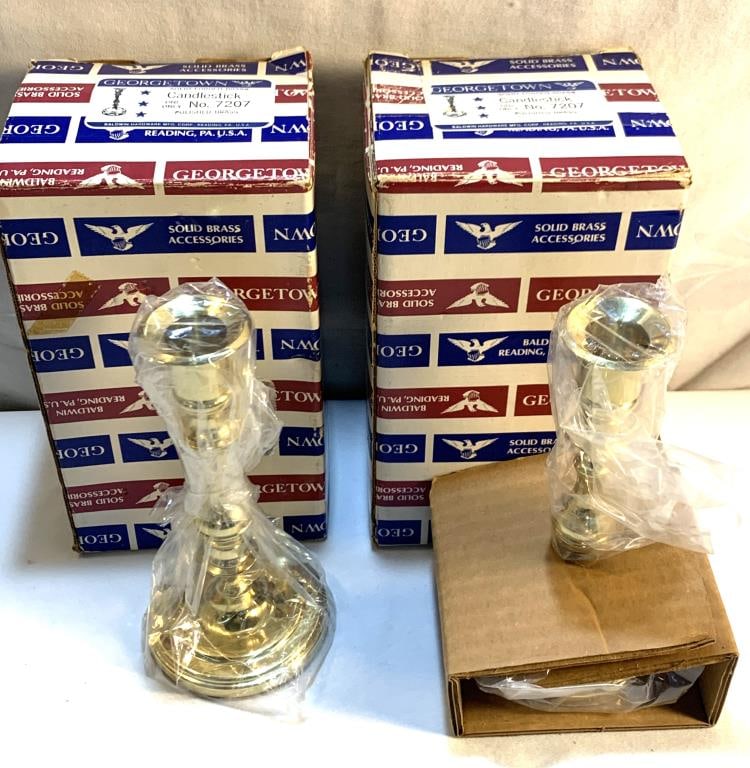 Pr Georgetown Solid Brass Candle Sticks (1 of 5)