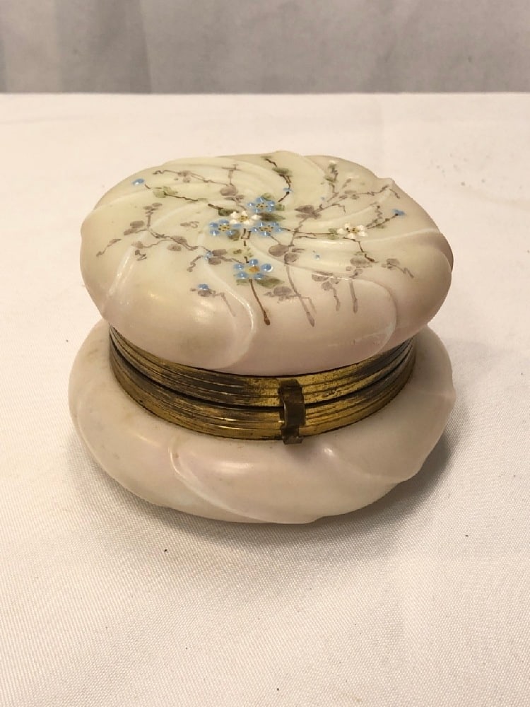 Antique Hand Painted  Dresser Box (1 of 4)