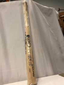 Wade Boggs Signed Rawlings Pro Baseball Bat