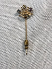 Vtg. 10 KT Gold Eskimo Stick Pin