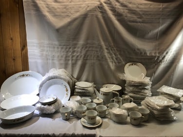 Noritake 6609 Ninon Table Service Set
