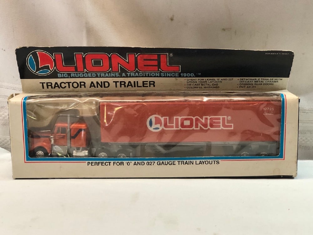 Lionel #6-12725 Die Cast Tractor and Trailer (1 of 4)