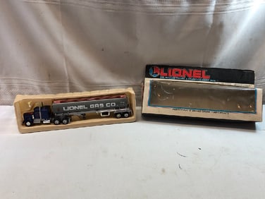 Lionel 6-12739 Die Cast Tractor and Tanker Truck