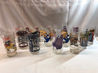 Vtg. Collector Drinking Glasses