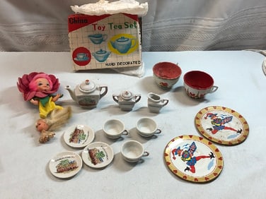 Vintage toys, mini cooperstown tea set, tin tea cups/saucers pixie elf, Little Kiddie, Finger Ding