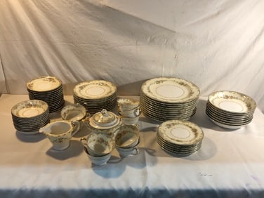 Noritake Naomi Table Service Set